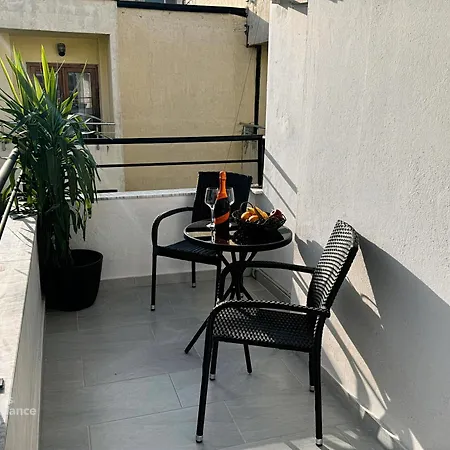 Apartment Weyo Nond
